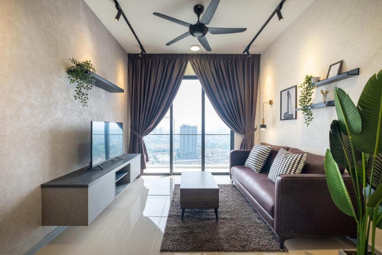 Contemporary United Point 6 Pax 现代风格 Desa Park & Mont Kiara Lägenhet Kuala Lumpur Exteriör bild