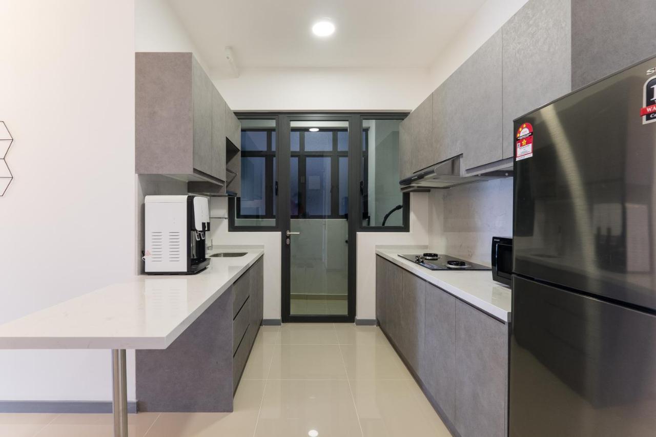 Contemporary United Point 6 Pax 现代风格 Desa Park & Mont Kiara Lägenhet Kuala Lumpur Exteriör bild